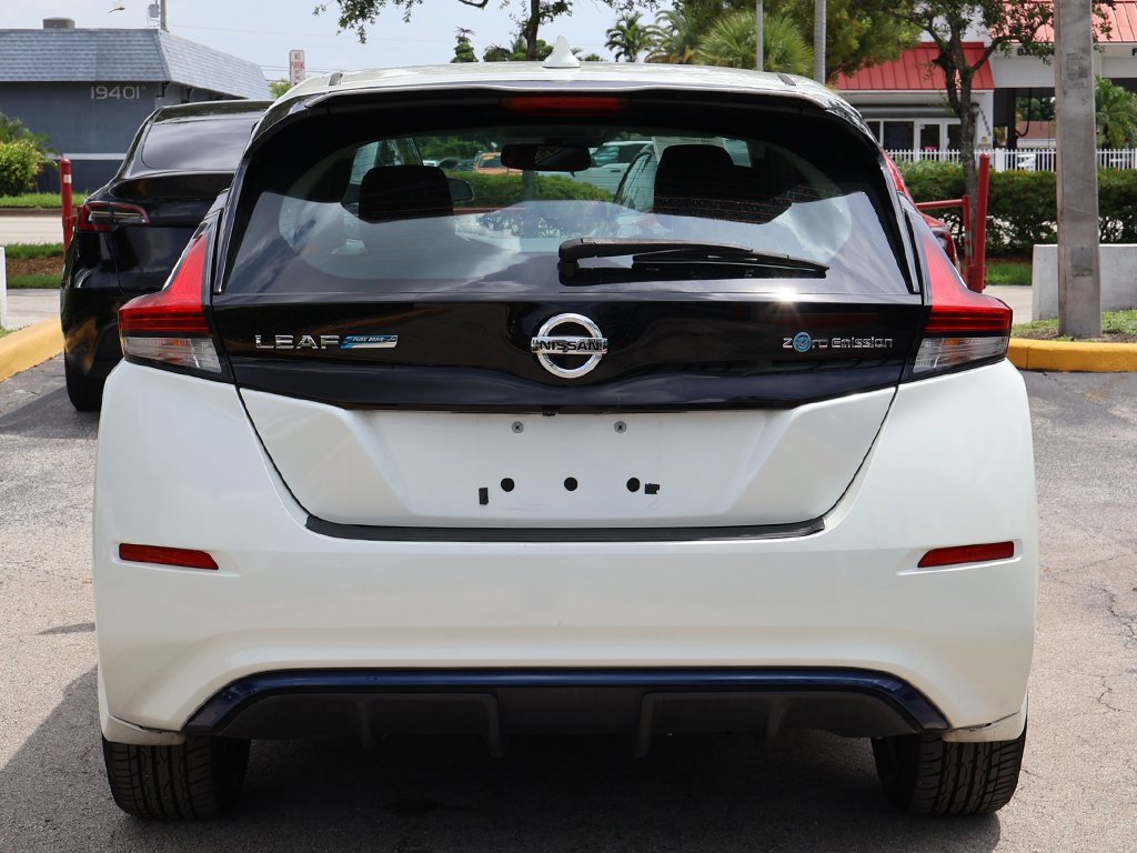Used 2018 Nissan Leaf SV w/ SV Technology Package image 10