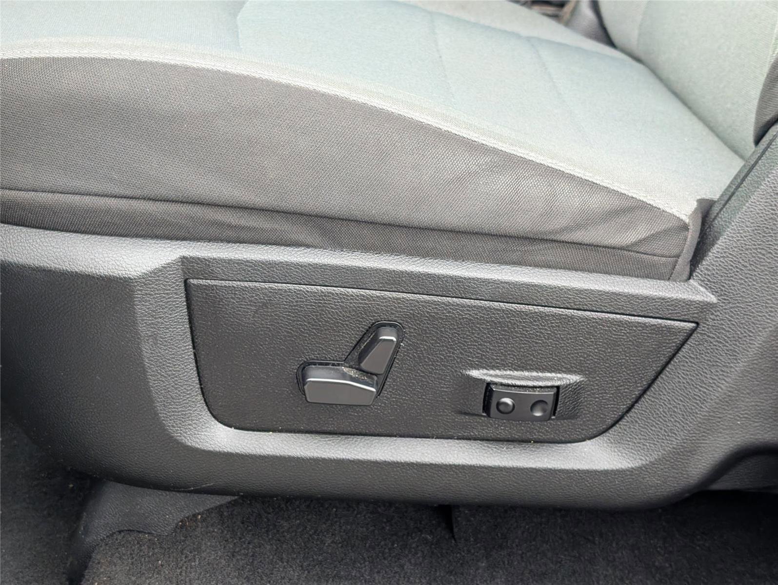 Used 2023 RAM 1500 Tradesman w/ Tradesman SXT Package image 16