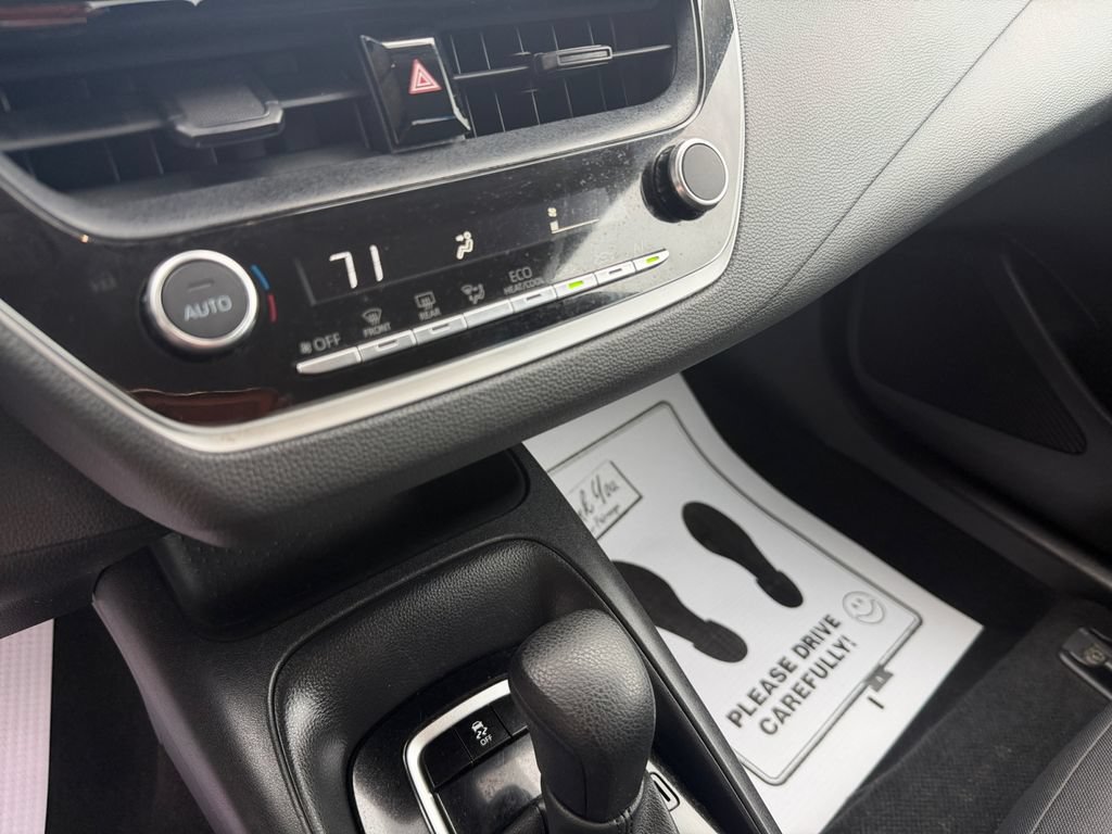 Used 2024 Toyota Corolla LE FWD image 19