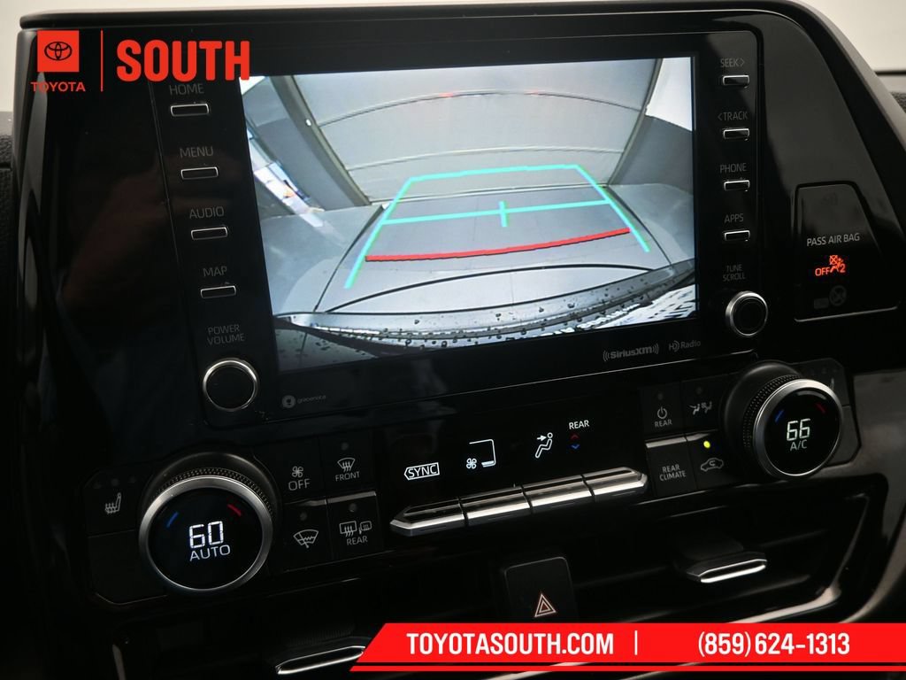 Used 2020 Toyota Highlander XLE AWD/4WD image 15