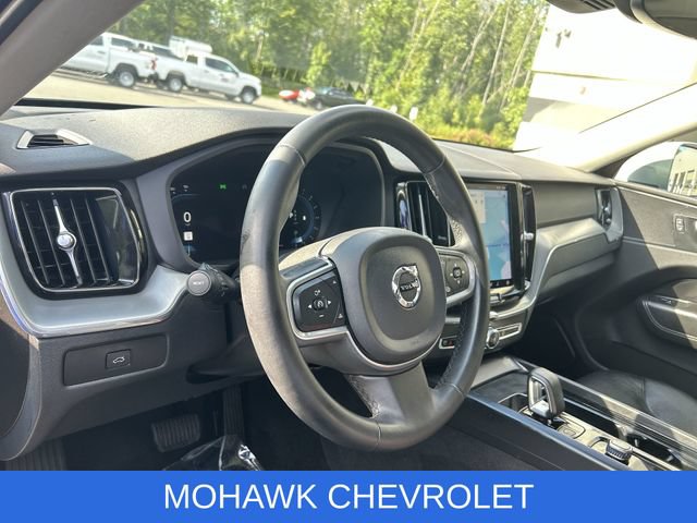 Used 2023 Volvo XC60 B5 Core w/ Climate Package AWD/4WD image 10