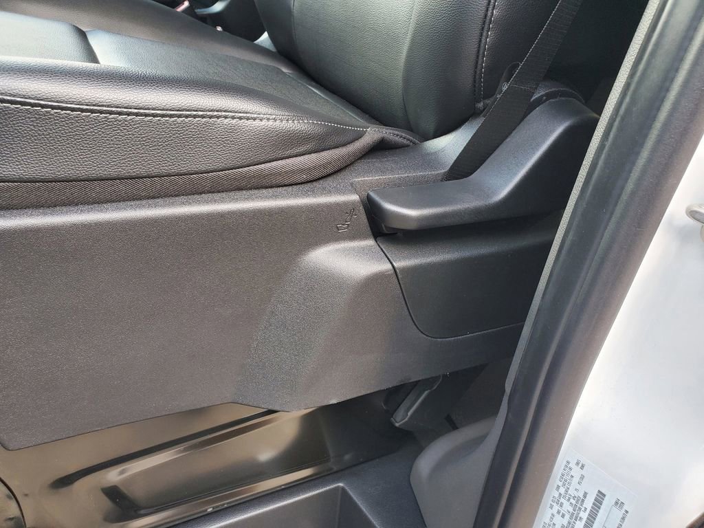New 2025 Ford Transit 150 Low Roof image 19