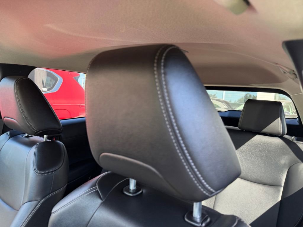 Used 2024 Toyota Corolla Cross XLE image 15