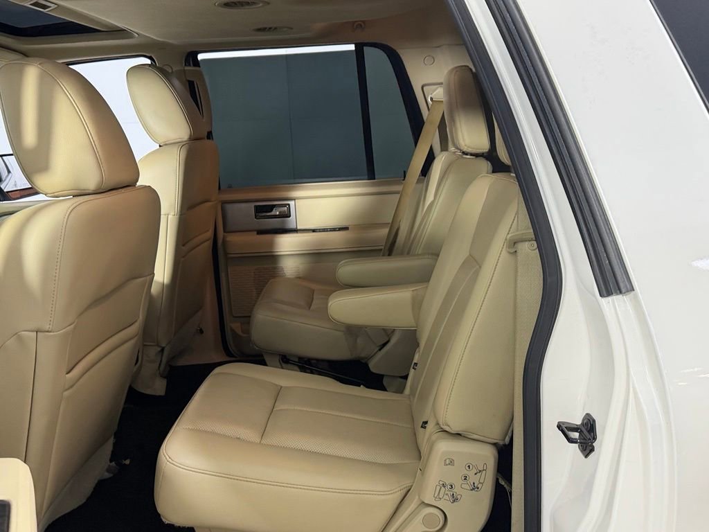 Used 2017 Ford Expedition EL Limited w/ Equipment Group 301A RWD image 33