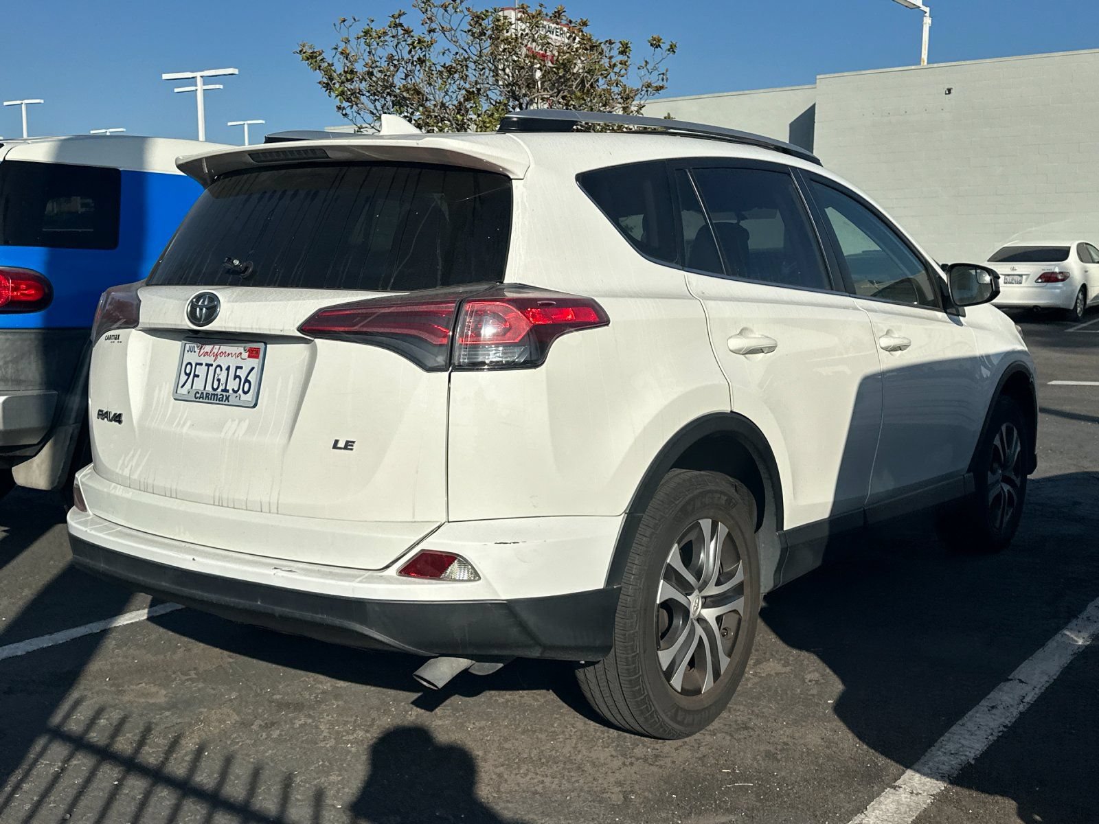 Used 2016 Toyota RAV4 LE FWD image 3