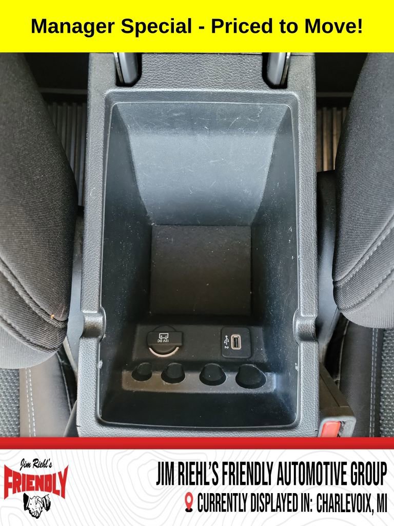 Used 2019 Jeep Cherokee Latitude w/ Popular Appearance Group image 24