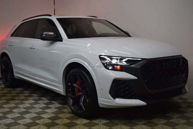 New 2026 Audi RS Q8 performance