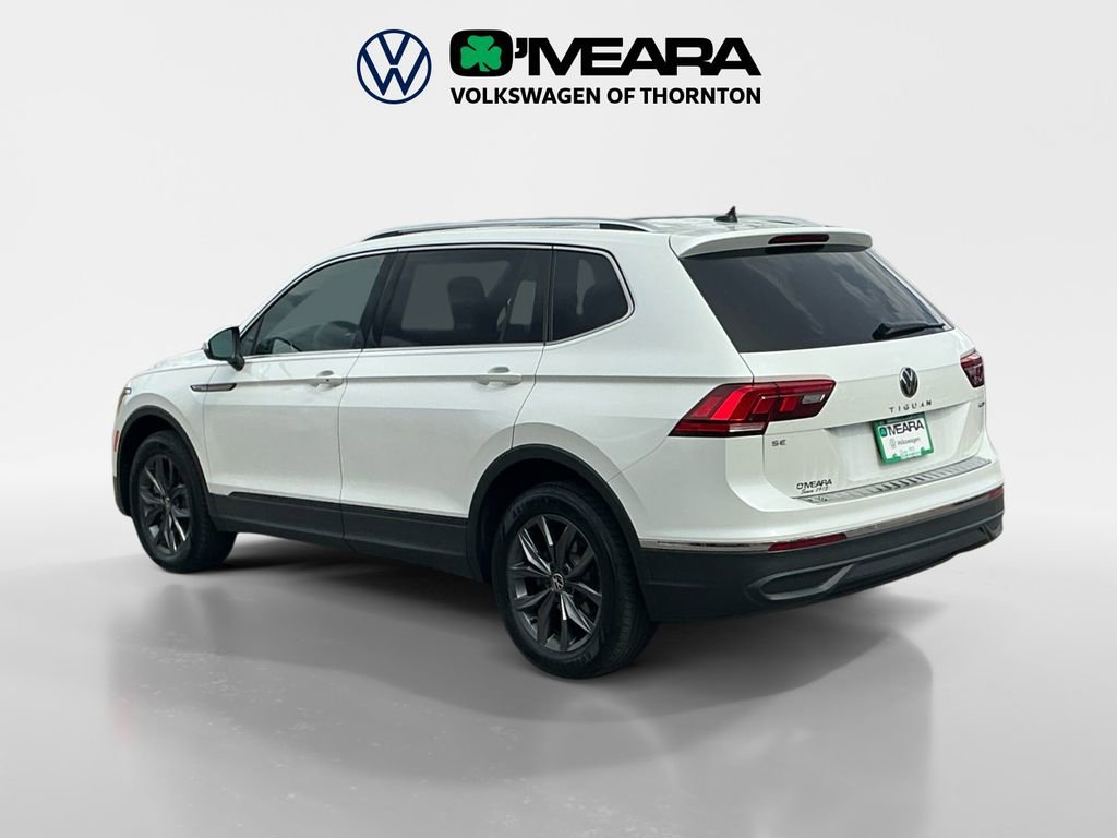 Used 2023 Volkswagen Tiguan SE w/ Panoramic Sunroof Package image 3