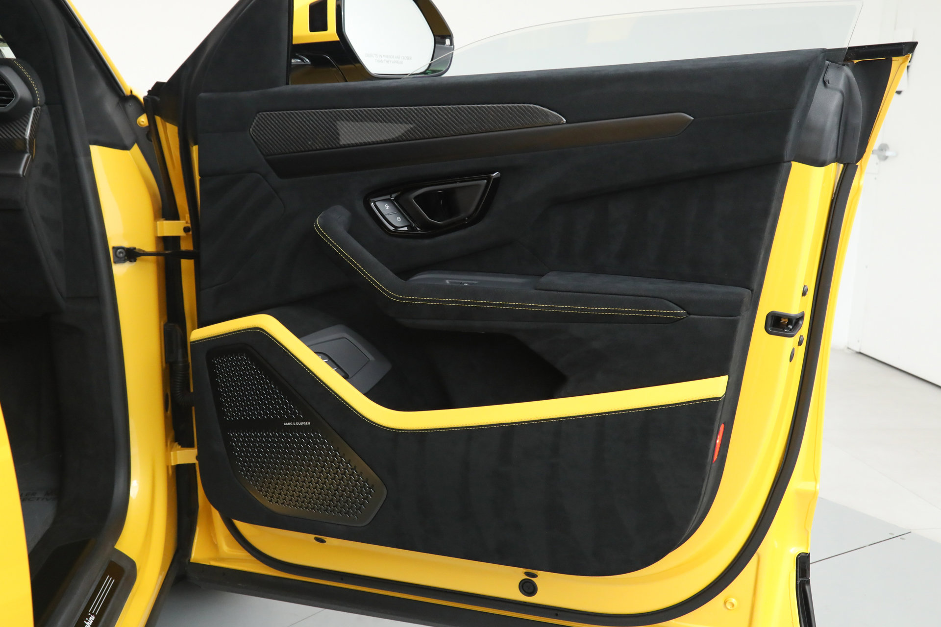 Used 2023 Lamborghini Urus Performante image 15