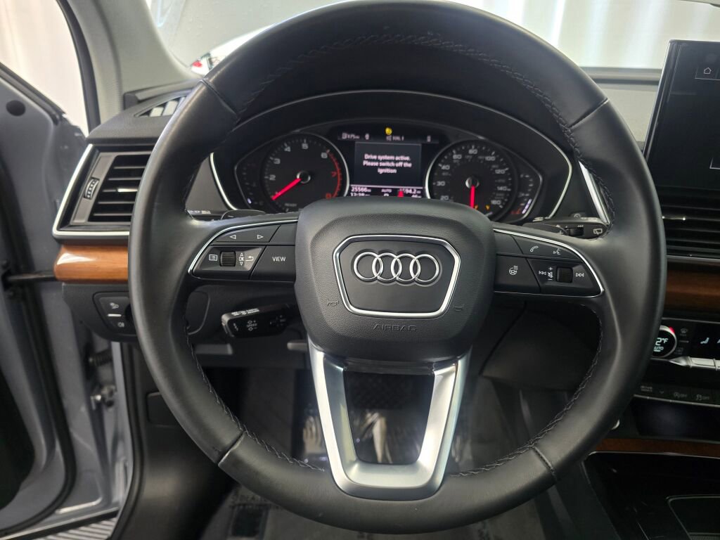 Used 2023 Audi Q5 2.0T Premium w/ Convenience Package image 14