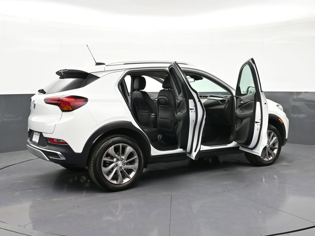 Used 2023 Buick Encore GX Essence w/ Experience Buick Package AWD/4WD image 32