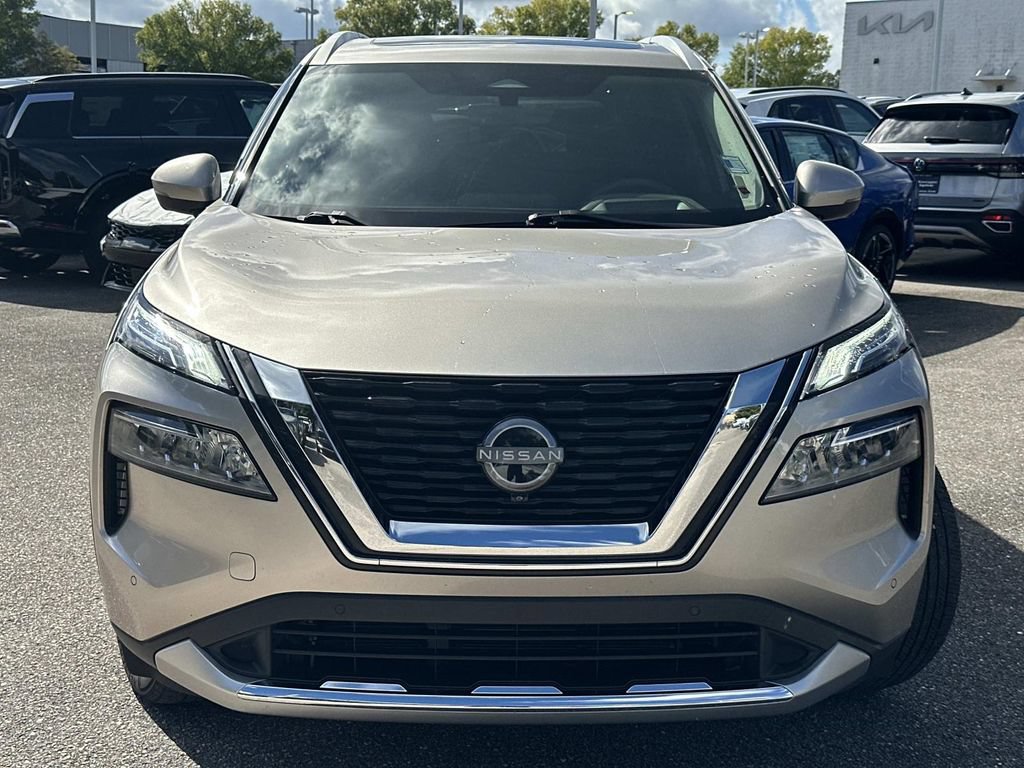 Used 2023 Nissan Rogue Platinum w/ Platinum Premium Package AWD/4WD image 2