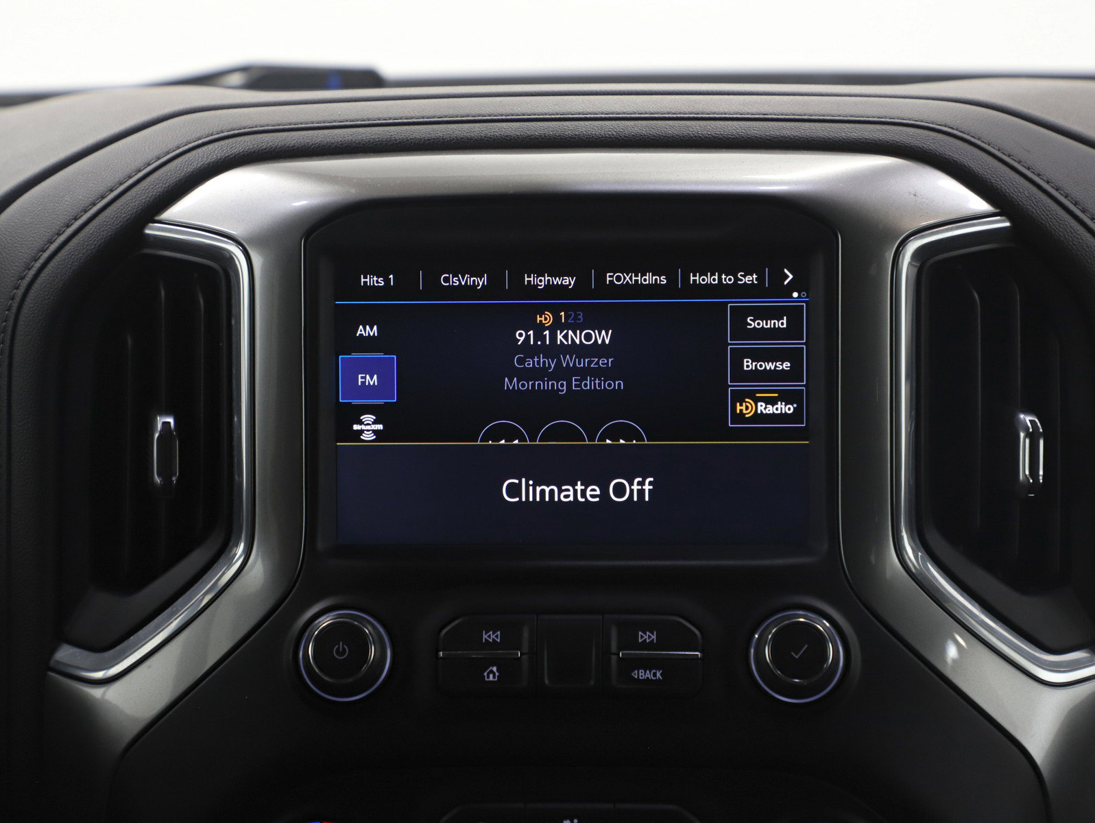 Used 2020 Chevrolet Silverado 1500 LTZ w/ LTZ Plus Package image 16