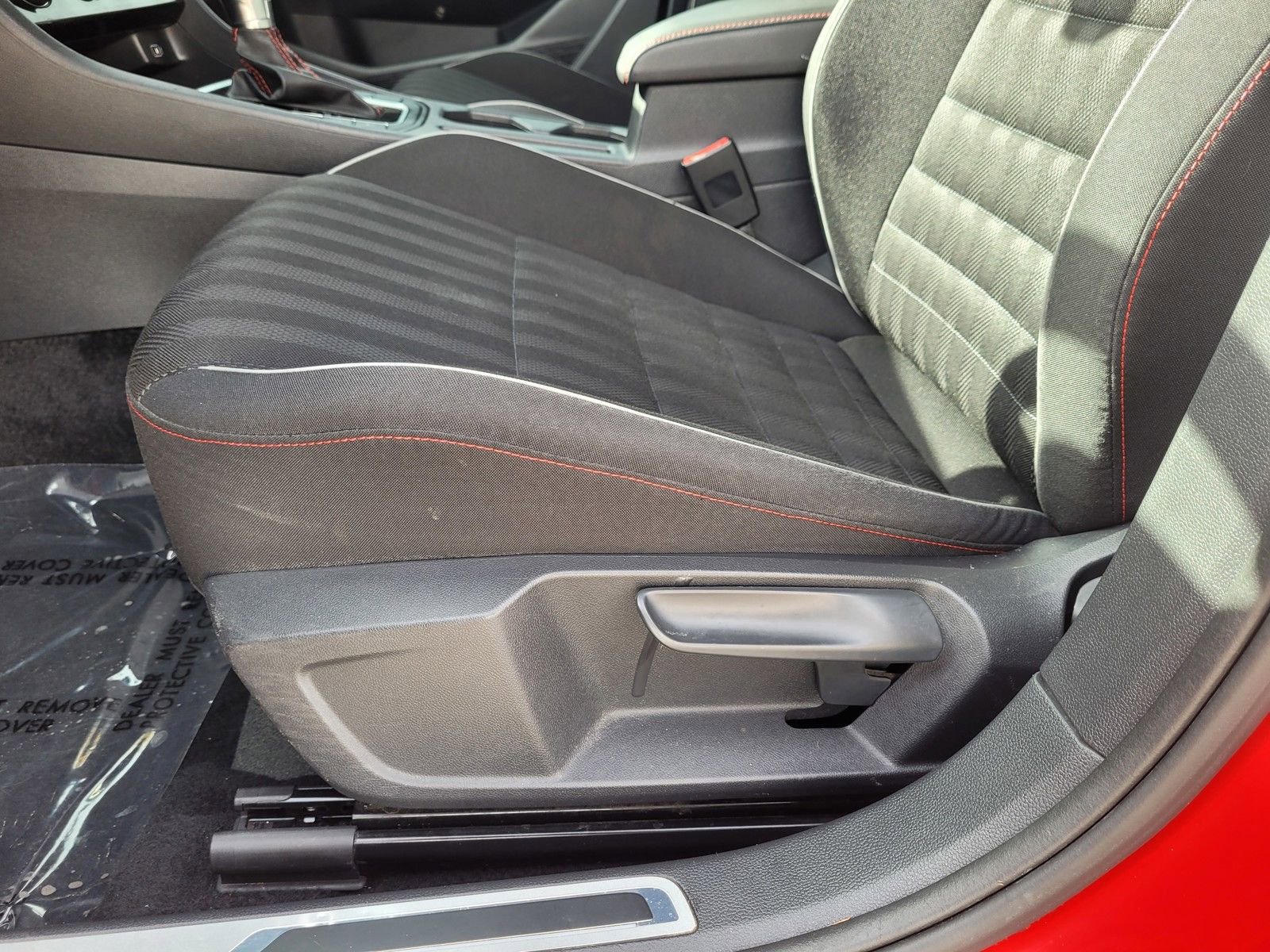 Used 2019 Volkswagen Jetta GLI FWD image 10