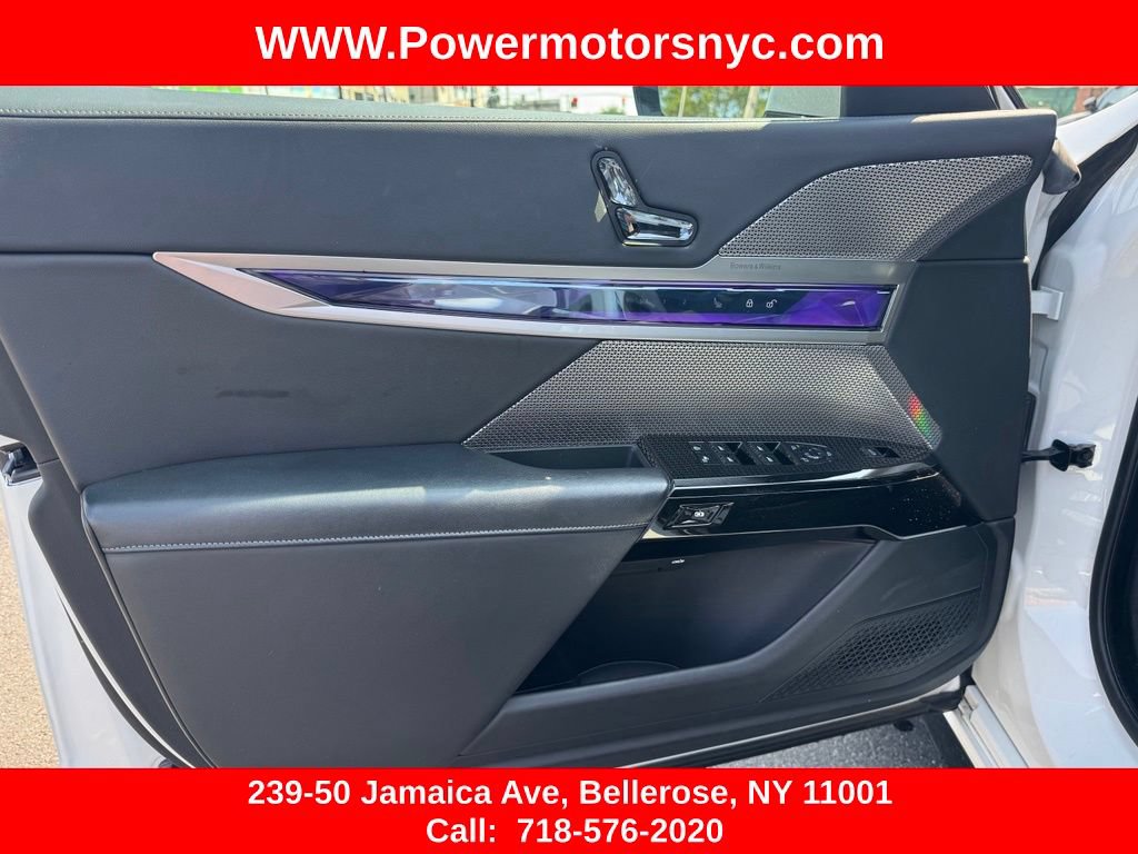 Used 2024 BMW 740i xDrive AWD/4WD image 24