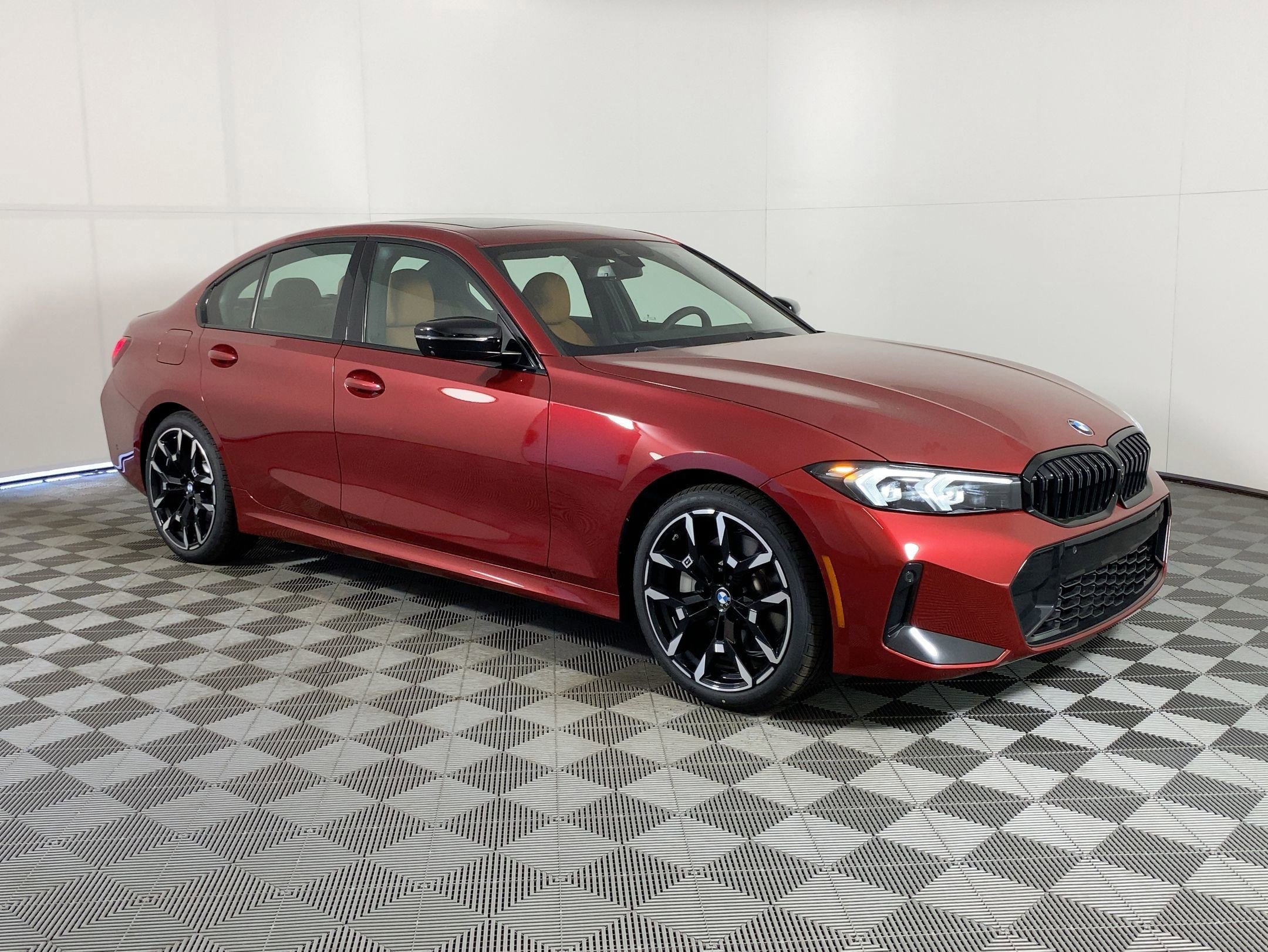 Used 2026 BMW 330i Sedan w/ M Sport Package image 6
