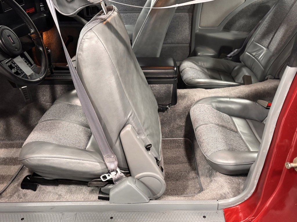 Used 1989 Chevrolet Camaro IROC-Z image 19
