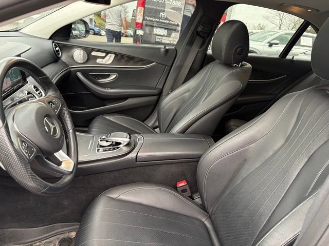 Used 2018 Mercedes-Benz E 400 4MATIC Sedan image 9