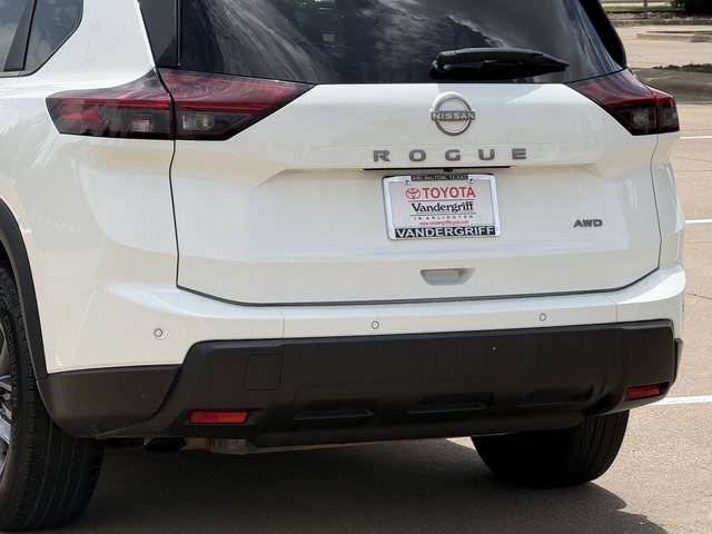 Used 2024 Nissan Rogue S AWD/4WD image 6