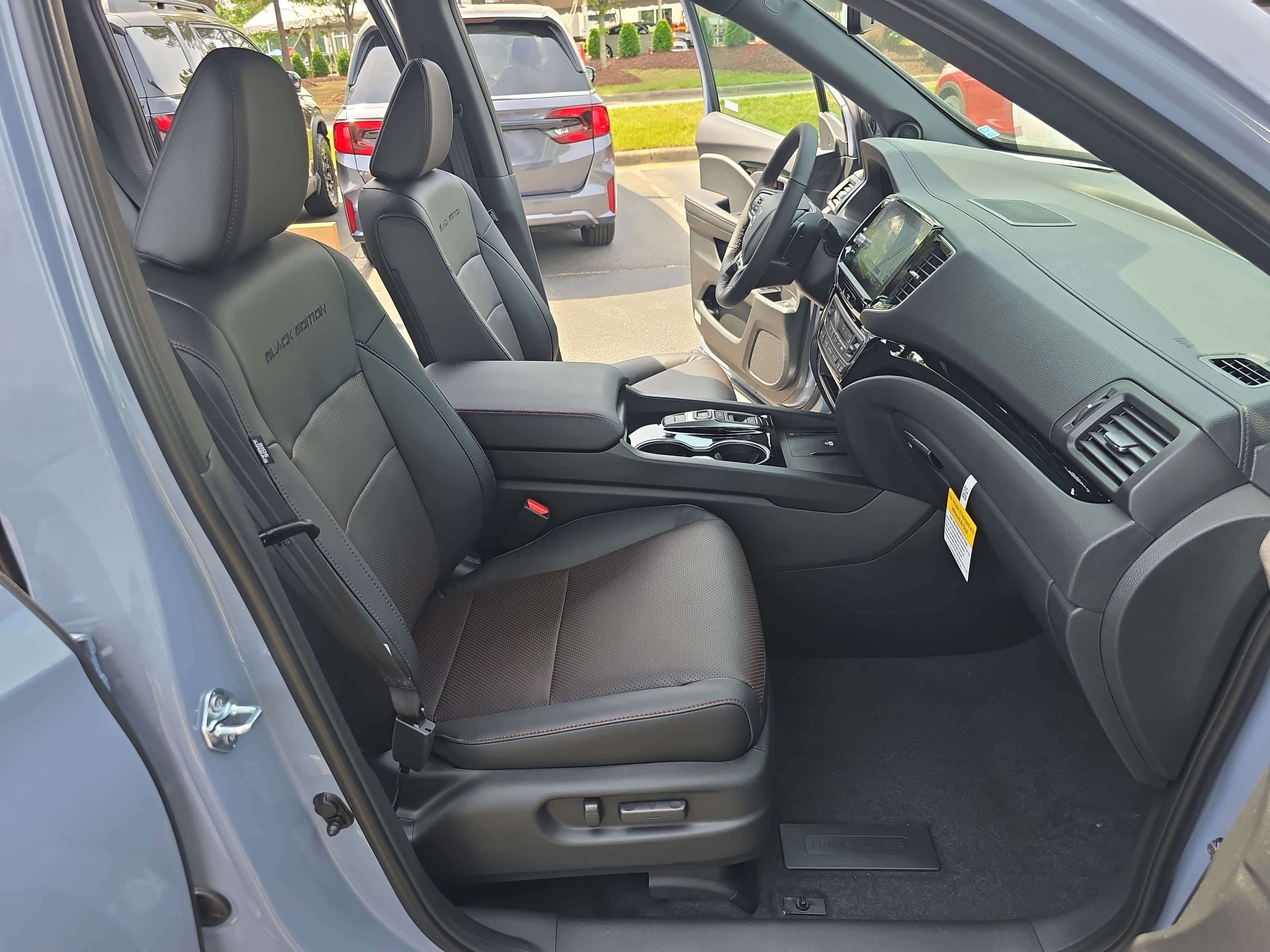 New 2026 Honda Ridgeline Black Edition image 10