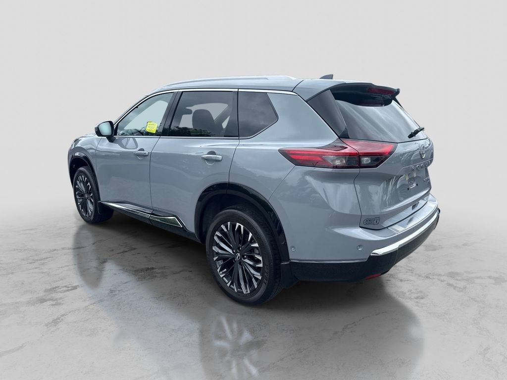 Certified 2024 Nissan Rogue Platinum w/ Platinum Premium Package AWD/4WD image 3