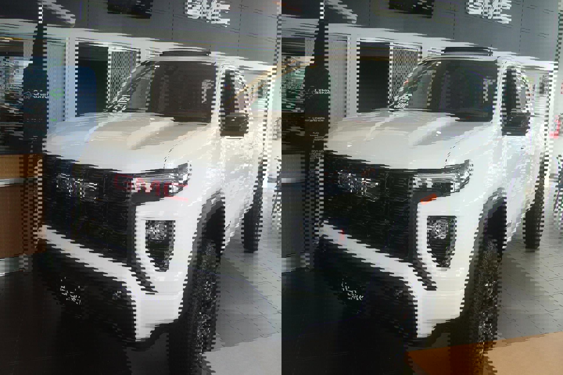 New 2025 GMC Canyon Elevation w/ Convenience Package RWD image 1