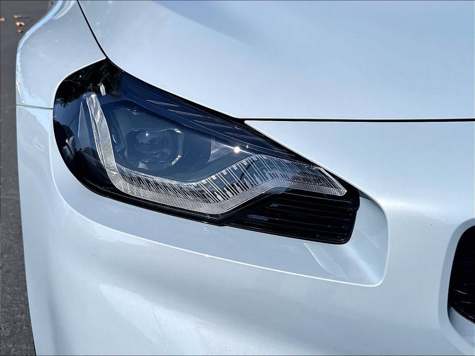 Used 2024 BMW M2 w/ Lighting Package RWD image 33