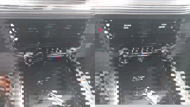 New 2026 Chevrolet Suburban Premier w/ Sun And Tow Package image 19