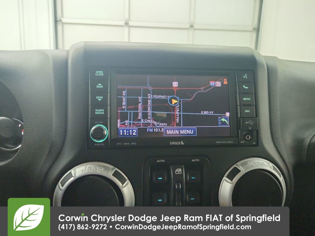 Used 2015 Jeep Wrangler Unlimited Rubicon image 26