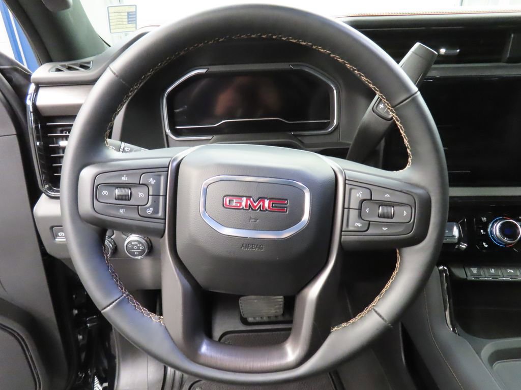 Used 2025 GMC Sierra 2500 AT4 image 47