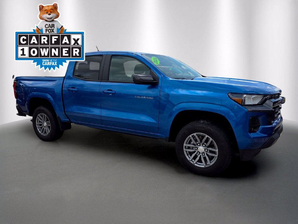 Used 2024 Chevrolet Colorado LT w/ LT Convenience Package RWD image 2