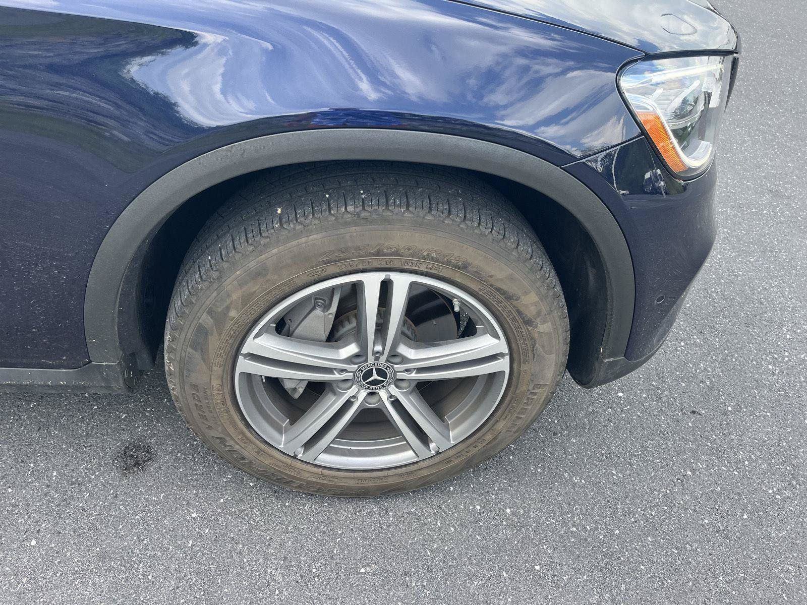 Used 2021 Mercedes-Benz GLC 300 4MATIC image 10