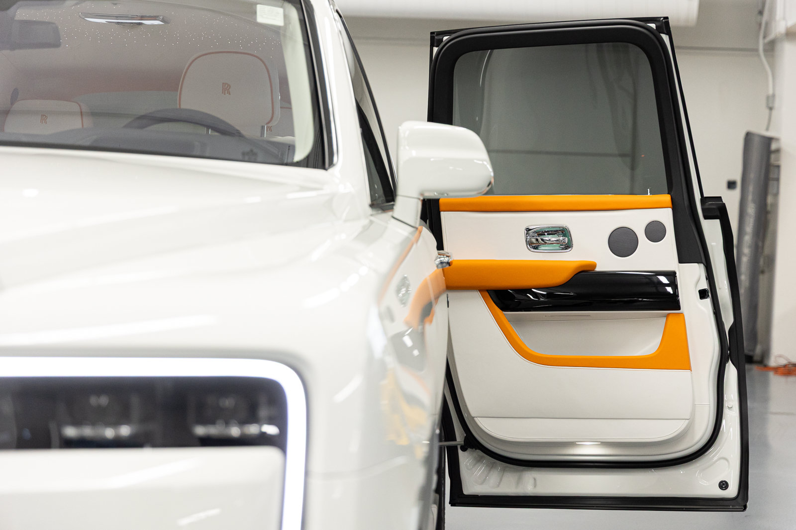 New 2026 Rolls-Royce Cullinan AWD/4WD image 27