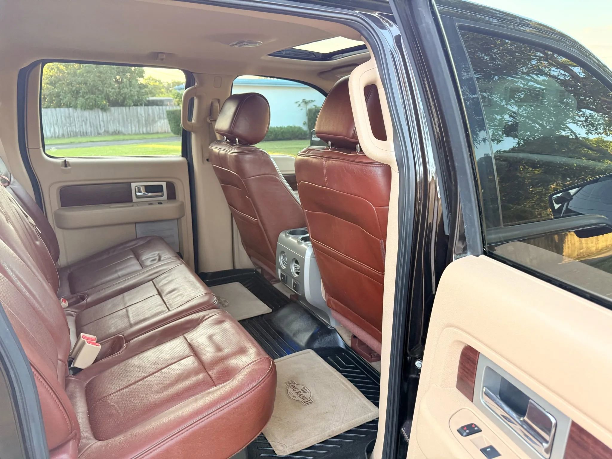 Used 2013 Ford F150 King Ranch w/ King Ranch Luxury Pkg image 15