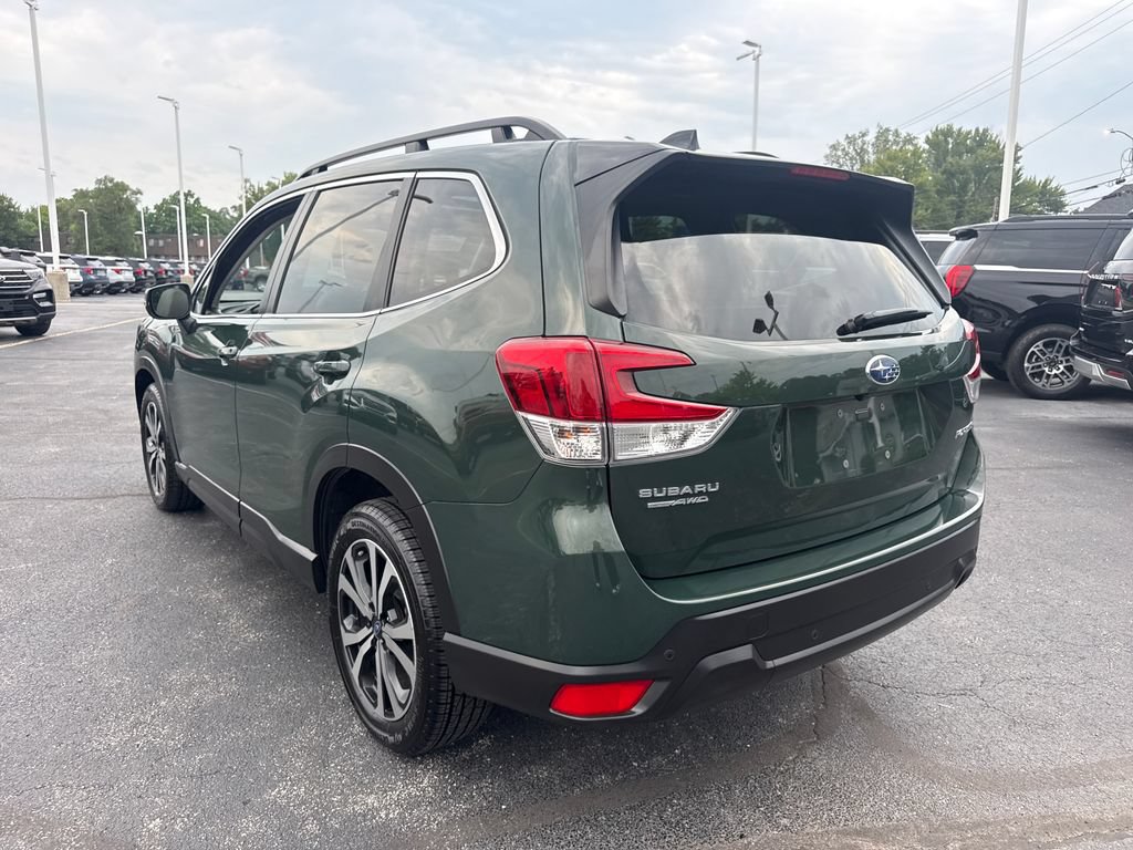 Used 2024 Subaru Forester Limited AWD/4WD image 11