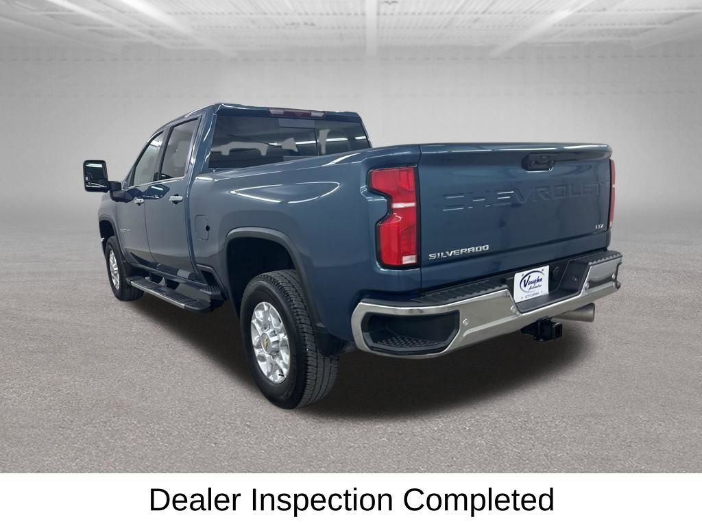Used 2025 Chevrolet Silverado 2500 LTZ w/ LTZ Convenience Package image 9