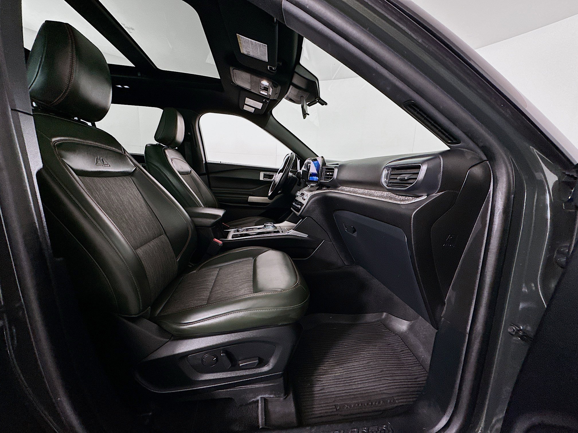 Used 2022 Ford Explorer Timberline image 34