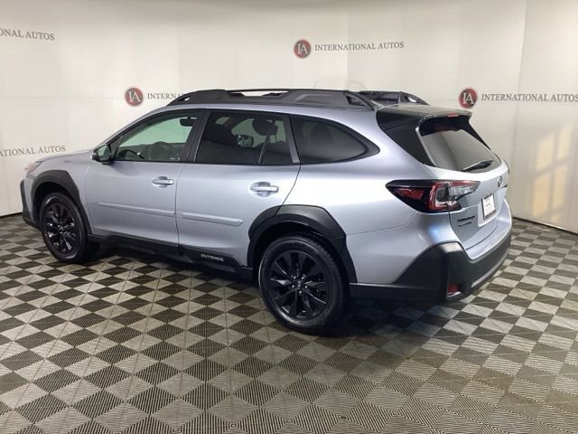 Used 2023 Subaru Outback Onyx Edition image 6