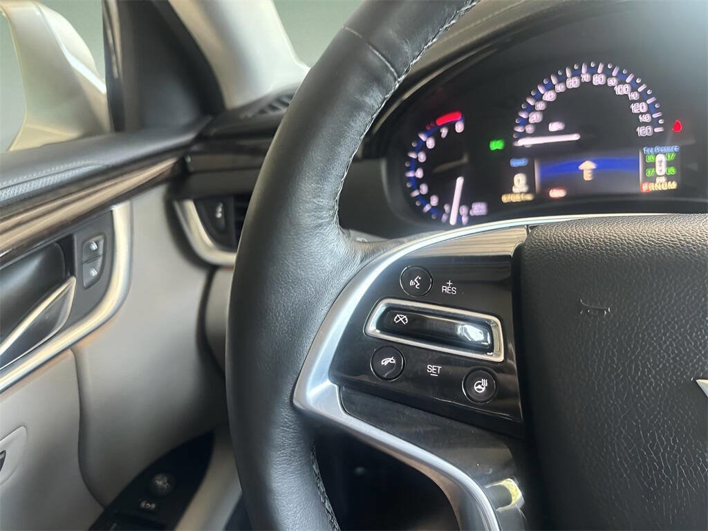 Used 2016 Cadillac XTS Luxury image 12