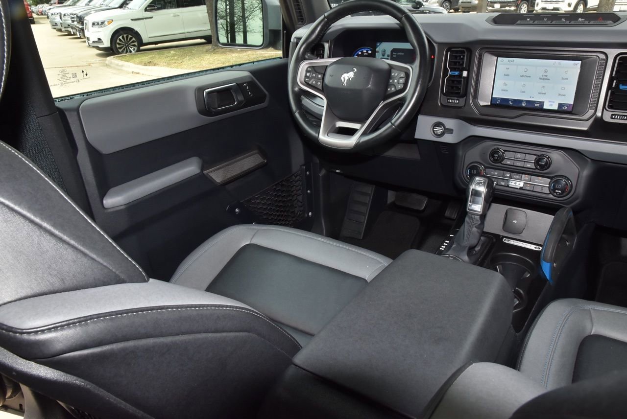 Certified 2021 Ford Bronco Black Diamond w/ Sasquatch Package image 15