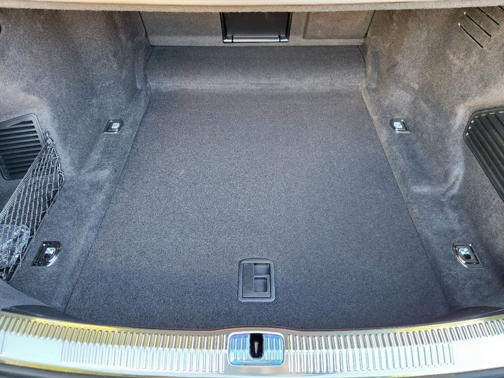 New 2025 Audi S8 image 34