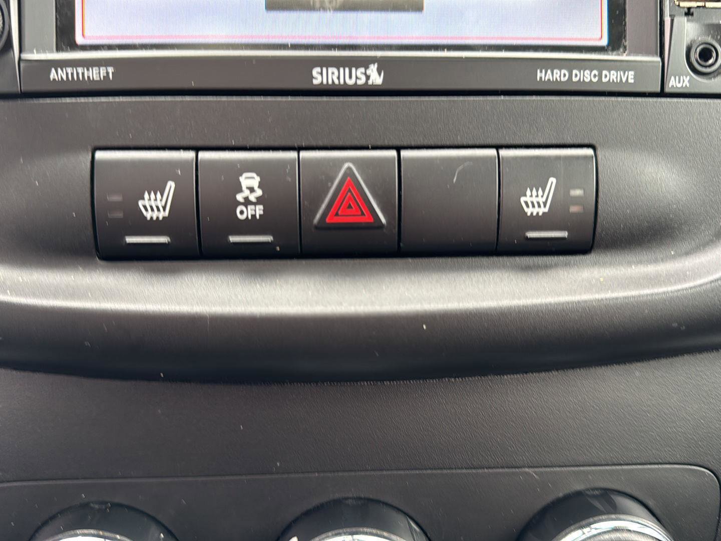 Used 2014 Dodge Avenger SXT w/ Sun/Sound Group image 16