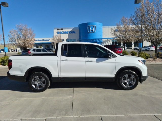 Used 2025 Honda Ridgeline TrailSport image 10