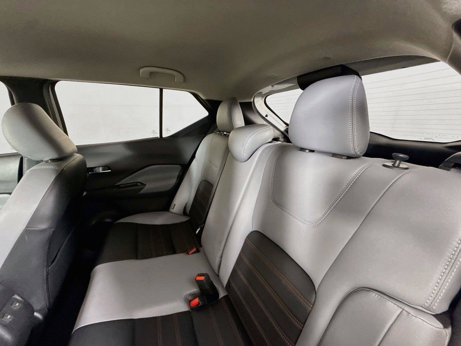 Used 2023 Nissan Kicks SR w/ SR Premium Package FWD image 27