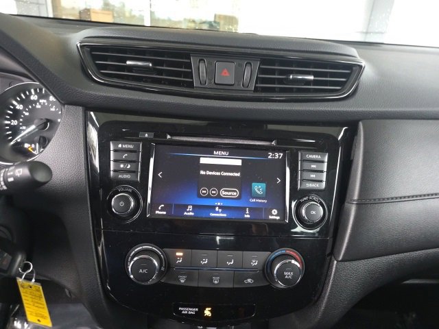 Used 2019 Nissan Rogue S image 27