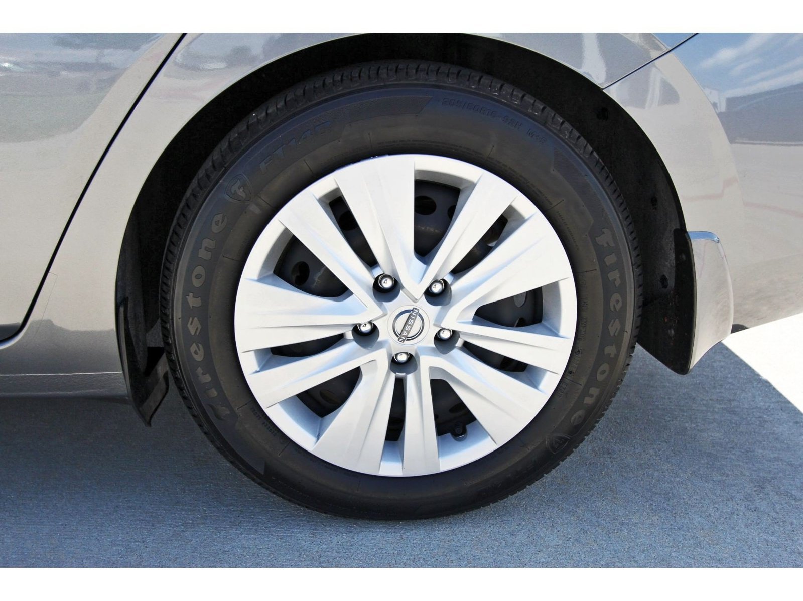 Certified 2025 Nissan Sentra S FWD image 31