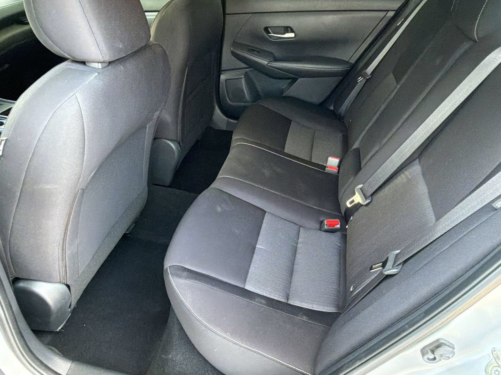 Used 2022 Nissan Sentra SV FWD image 13