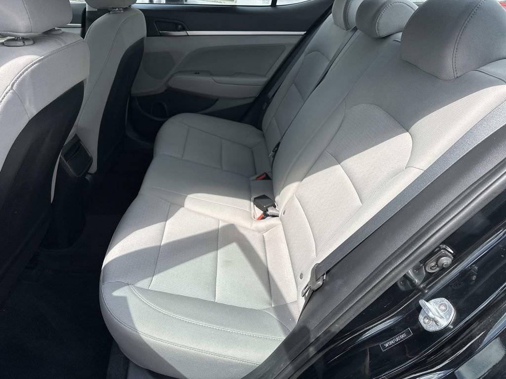 Used 2018 Hyundai Elantra SEL FWD image 12