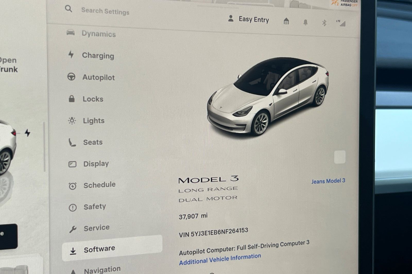 Used 2022 Tesla Model 3 Long Range image 32