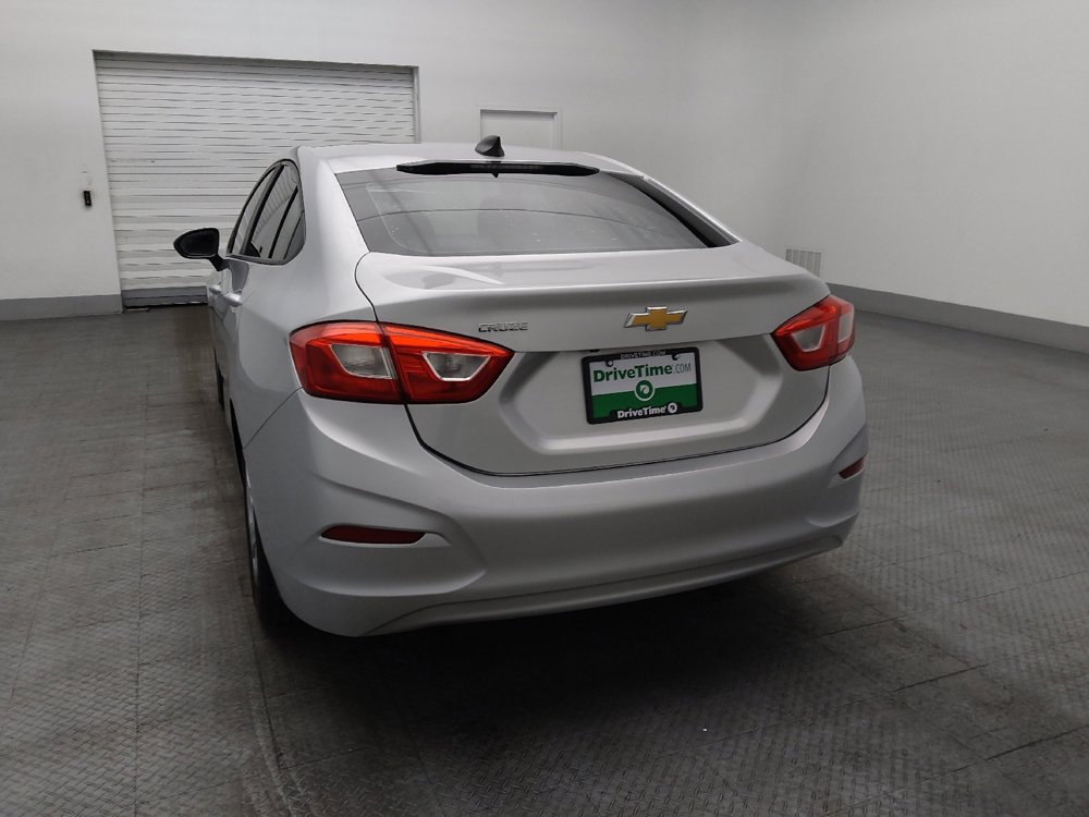 Used 2017 Chevrolet Cruze LS FWD image 6